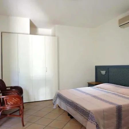 Apartahotel La Chimera 4*