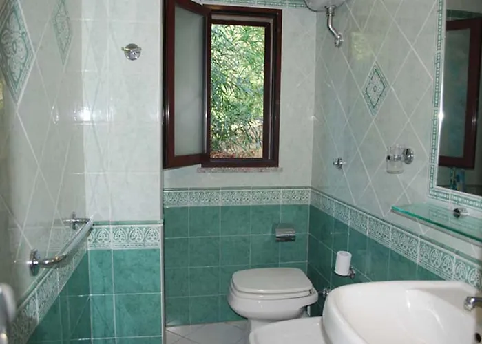 La Chimera Apartmanhotel *